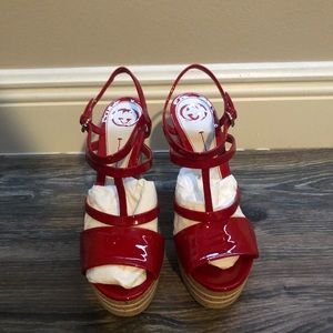 Gucci Red Wedges